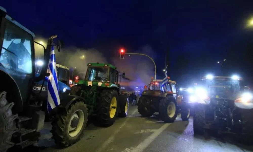 Την Τρίτη η συνάντηση Μητσοτάκη με τους αγρότες: «Κλείδωσε» η προκαταβολή του ΕΦΚ νωρίτερα - Τα αιτήματά τους
